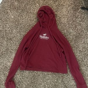 brand: Hollister, size: M, color: maroon